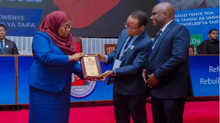 TCRA Yang’ara Utoaji Gawio kwenye Mfuko wa Hazina